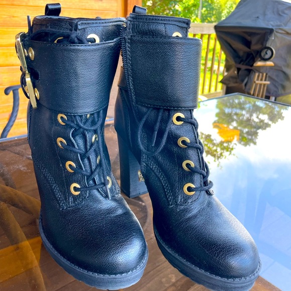 GUESS: Boots lace and buckle ankle boots 4” heels, slight front platform. - Picture 2 of 9